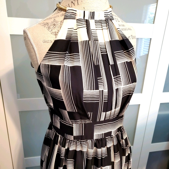 Eliza J Georgeous gown dress - Picture 4 of 7